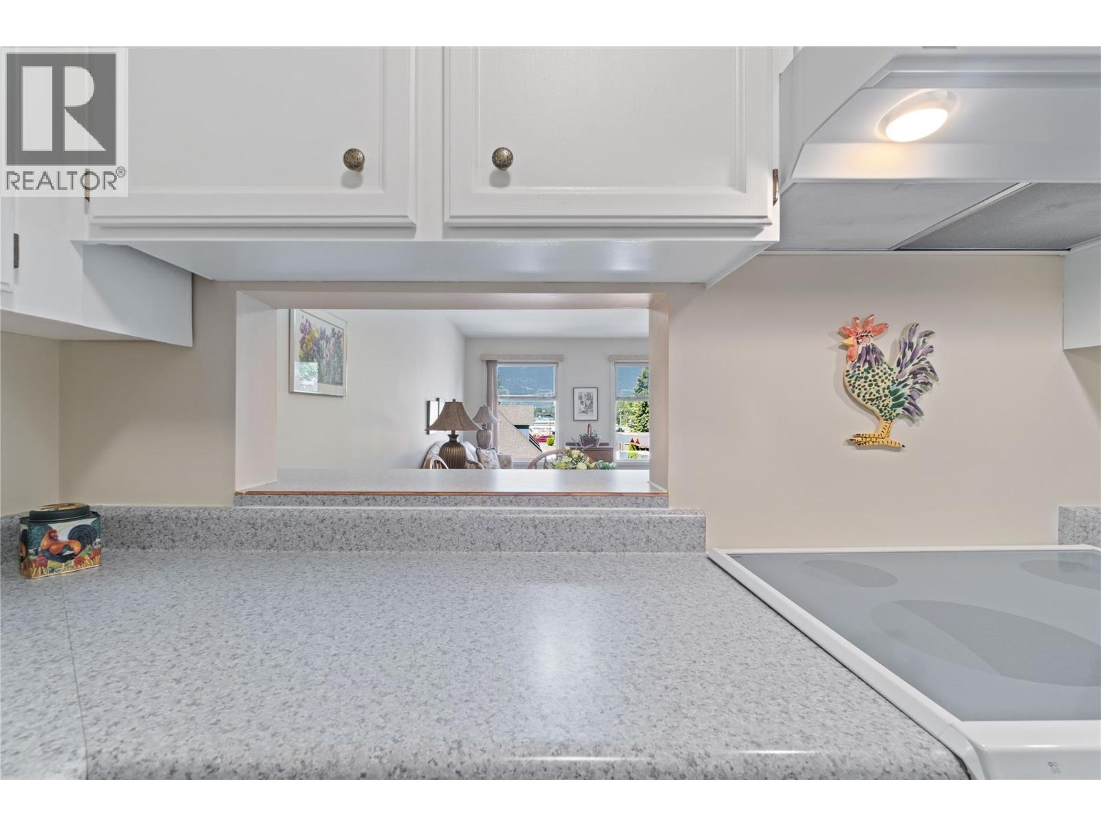 851 5 Avenue SW Unit# 303, Salmon Arm