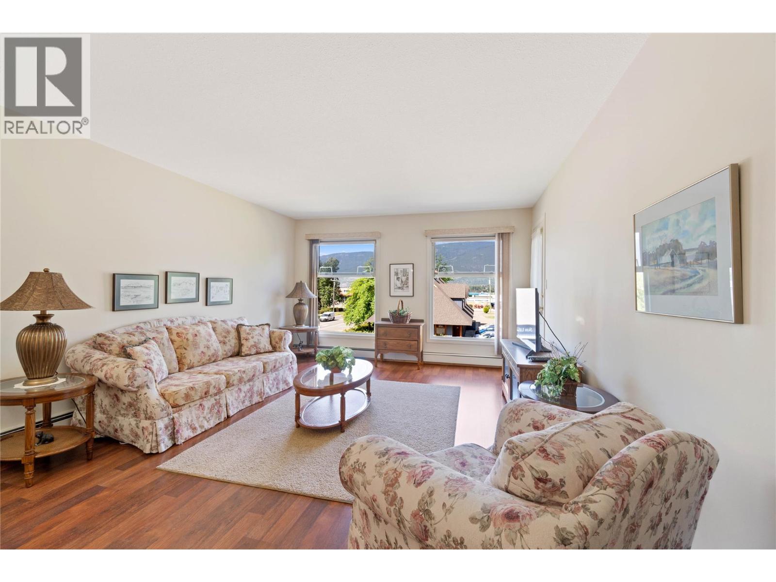 #303 851 5 Avenue SW - 17