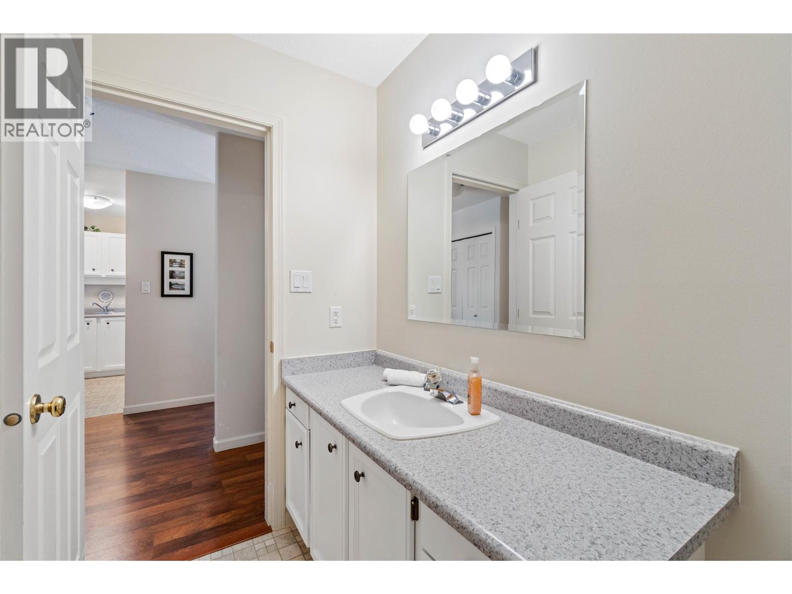 #303 851 5 Avenue SW - 28