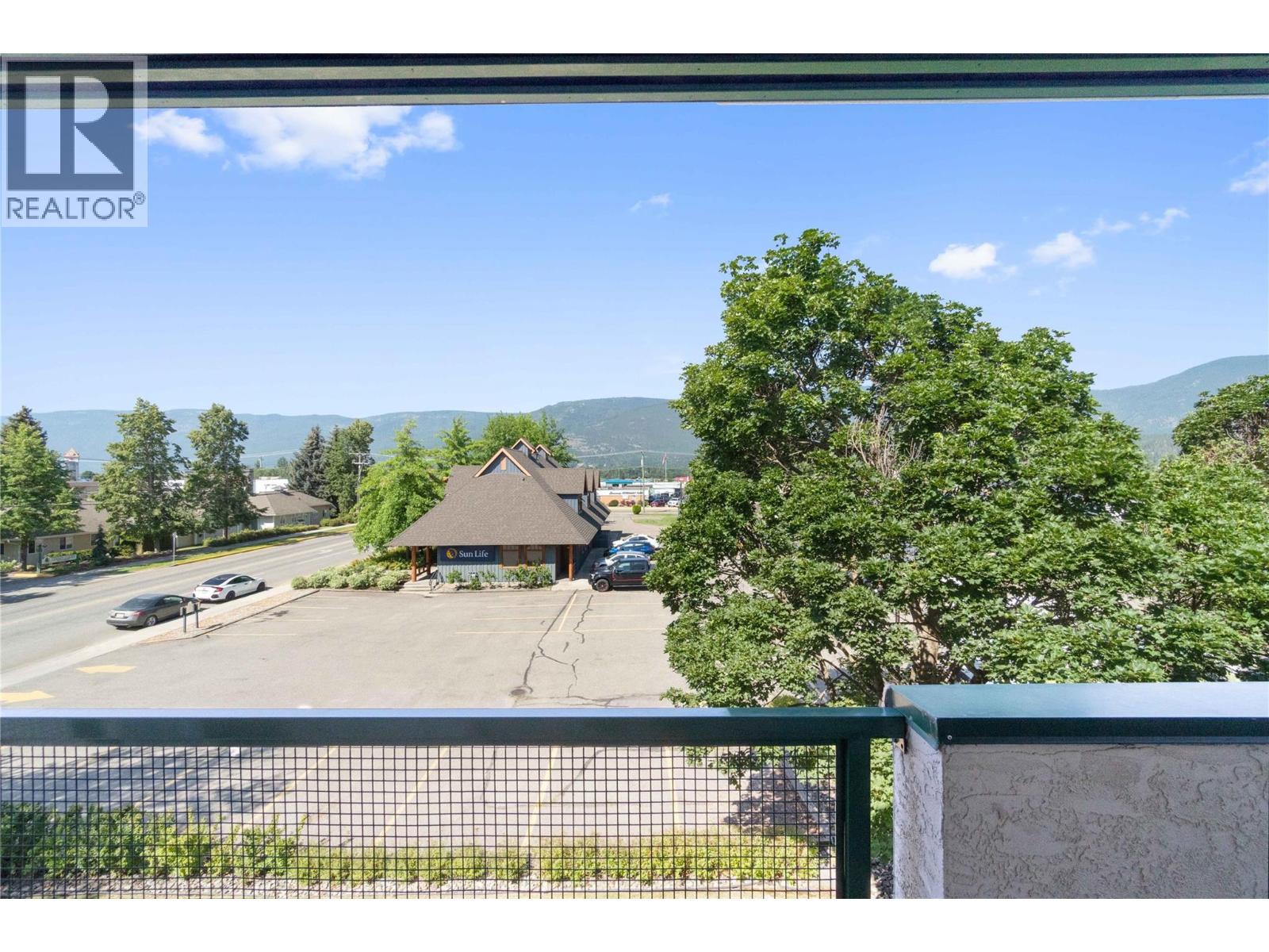 #303 851 5 Avenue SW - 34