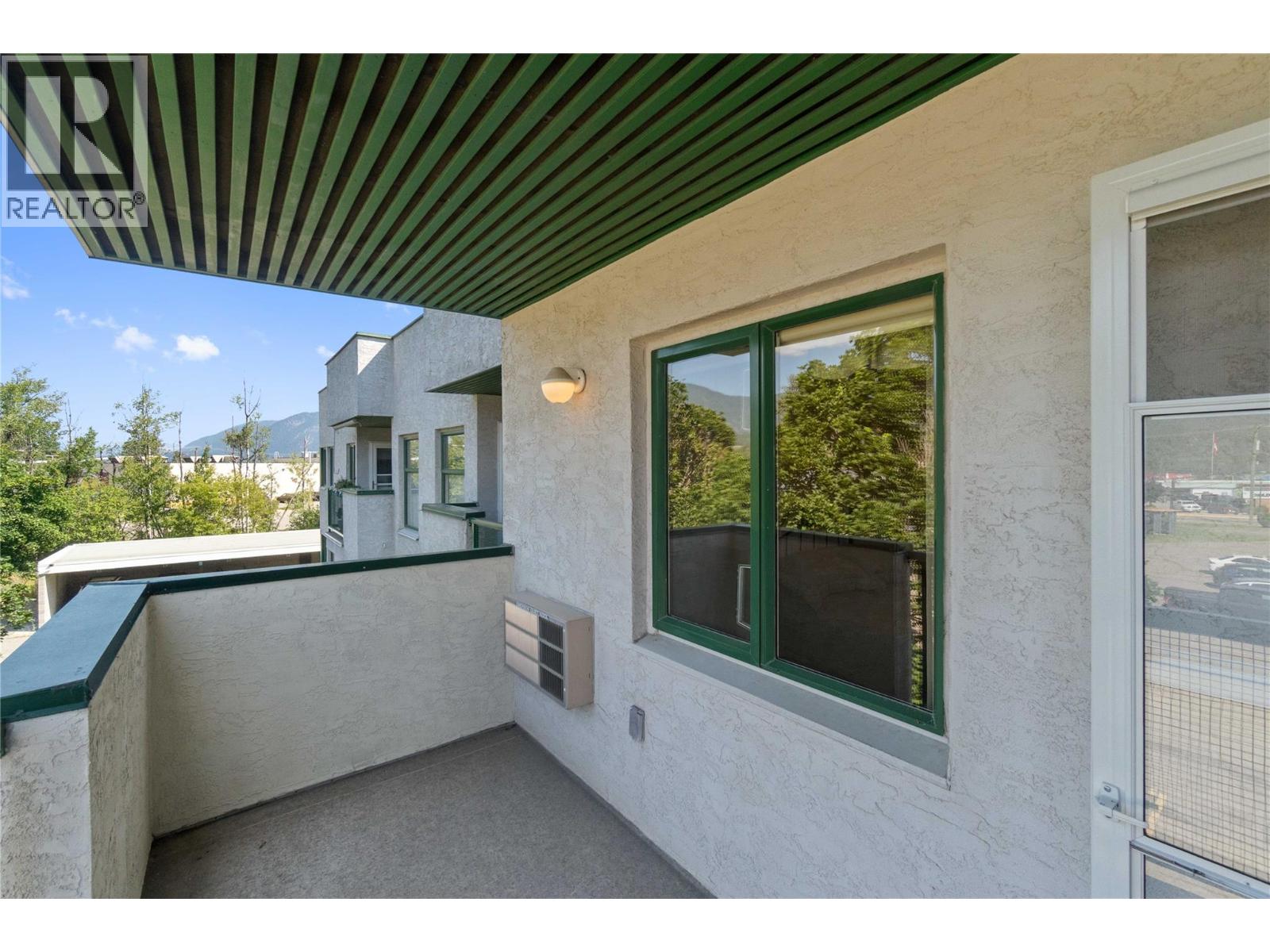 851 5 Avenue SW Unit# 303, Salmon Arm