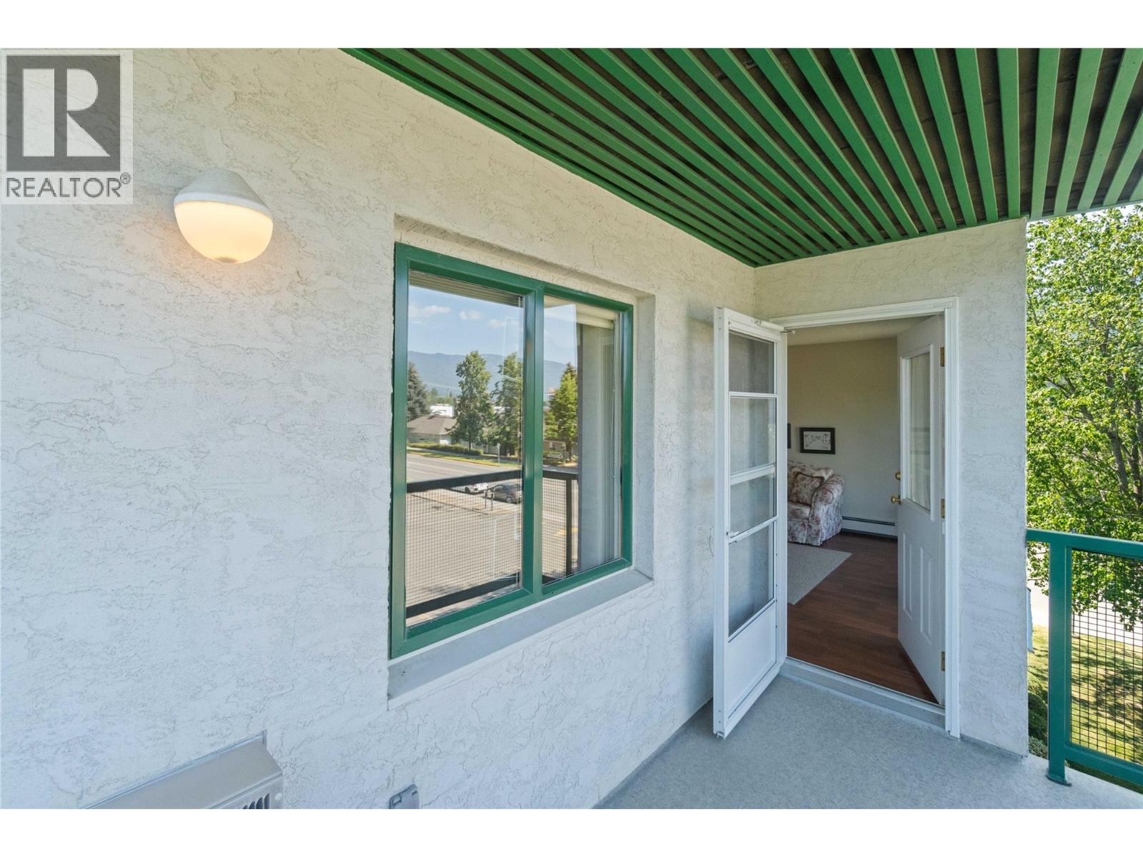 851 5 Avenue SW Unit# 303, Salmon Arm