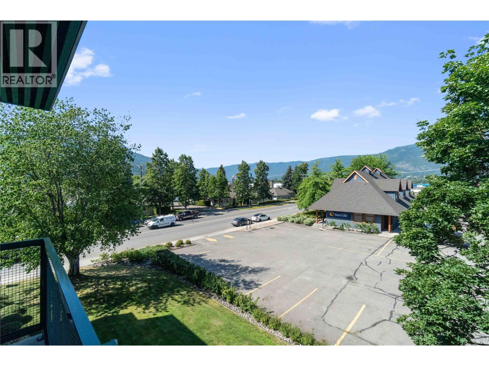 851 5 Avenue SW Unit# 303, Salmon Arm