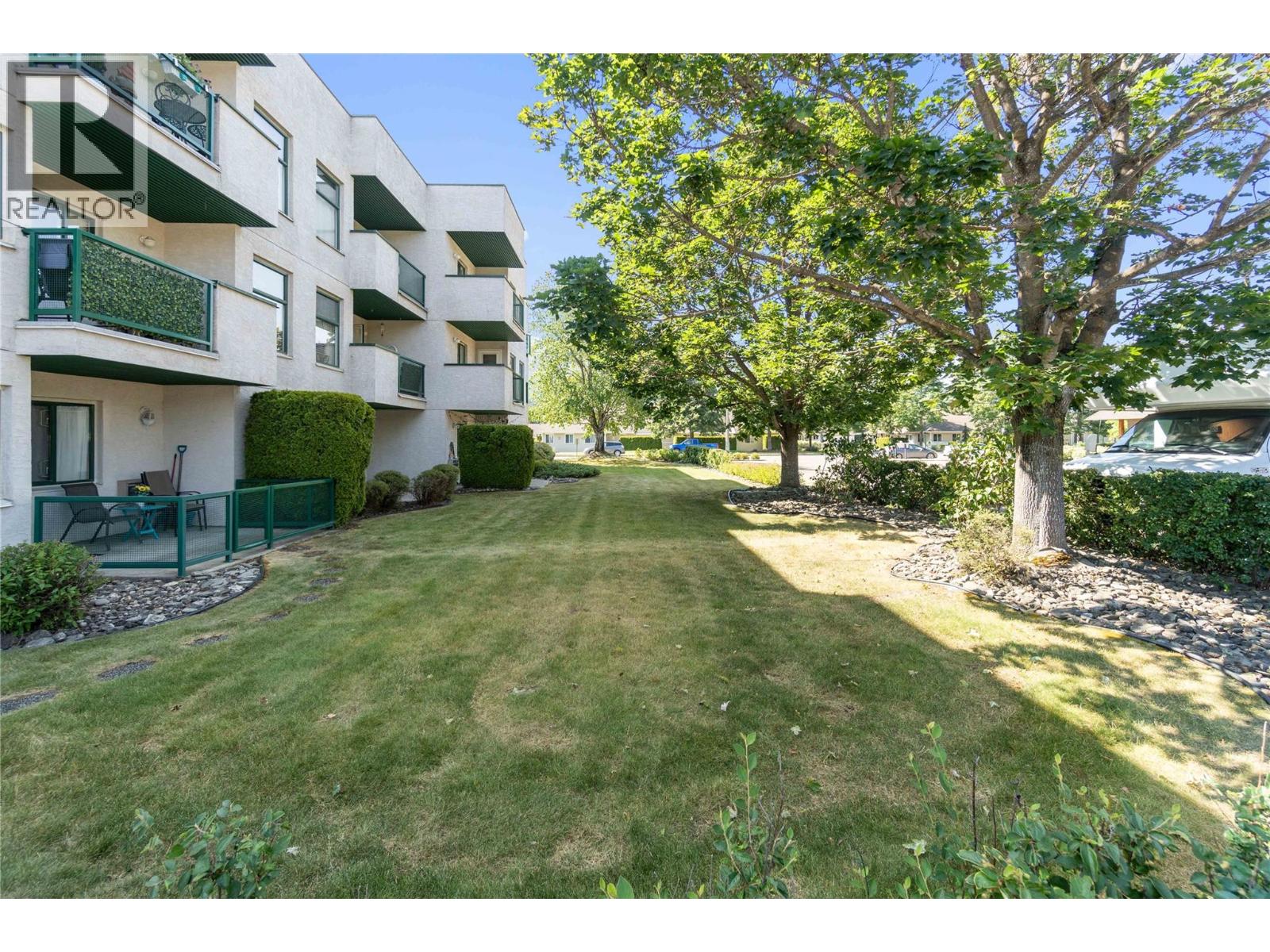 851 5 Avenue SW Unit# 303, Salmon Arm