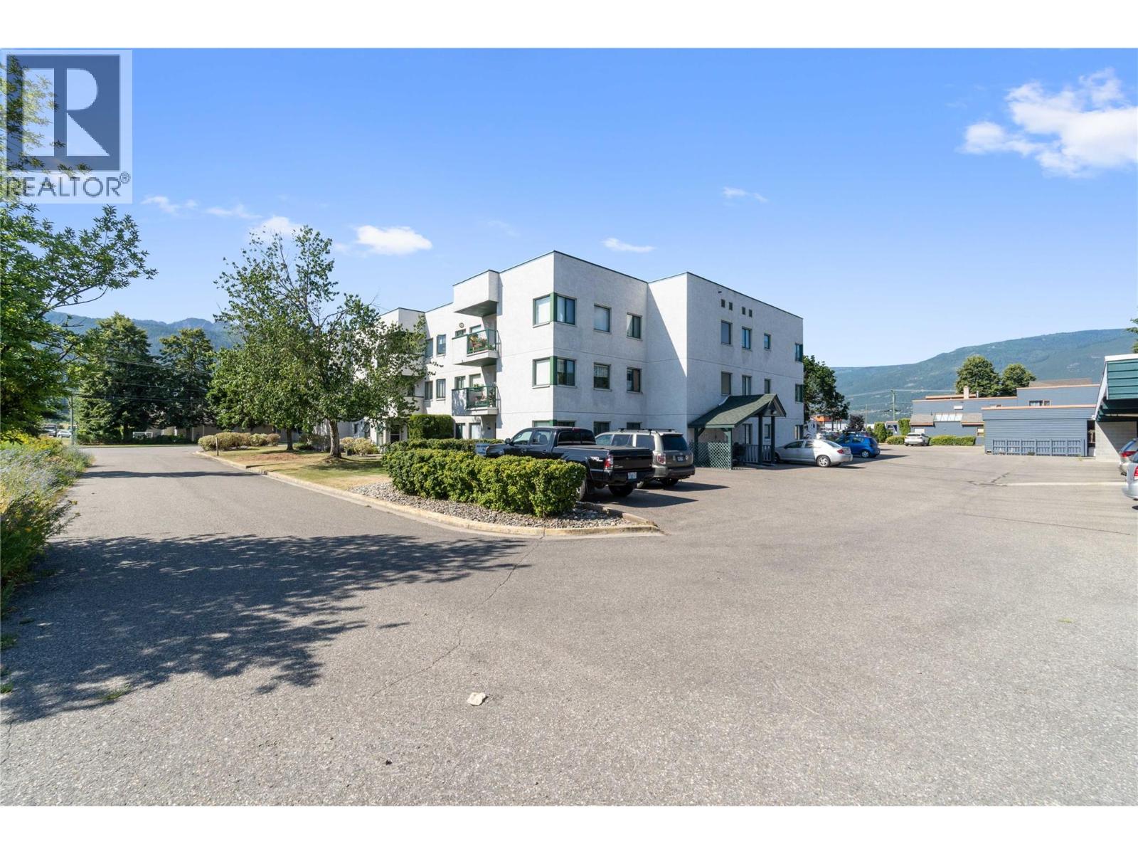 851 5 Avenue SW Unit# 303, Salmon Arm