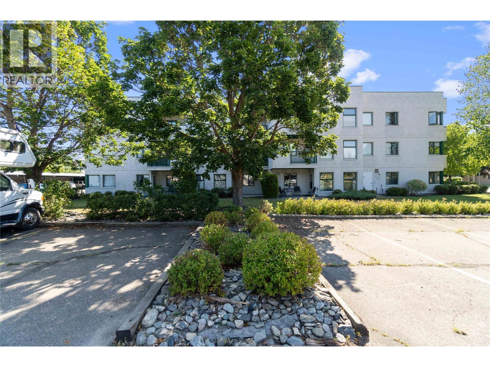 851 5 Avenue SW Unit# 303, Salmon Arm