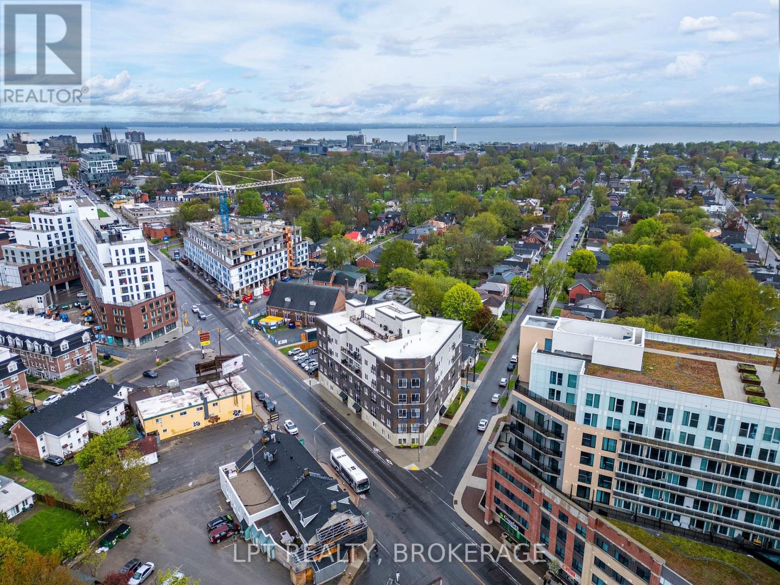 #303 630 PRINCESS STREET - 22