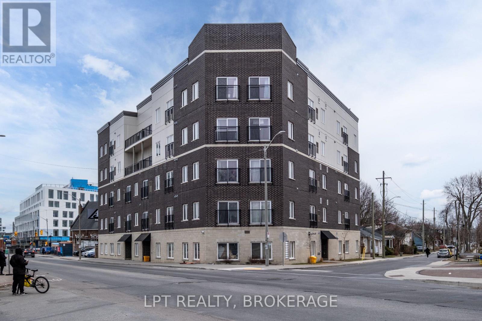 #303 630 PRINCESS STREET - 26