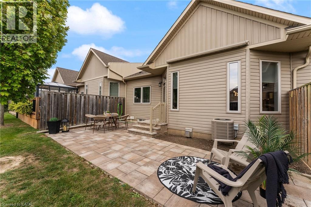 21 FINTON Lane, Binbrook, Ontario, L0R1C0 — Photo 23