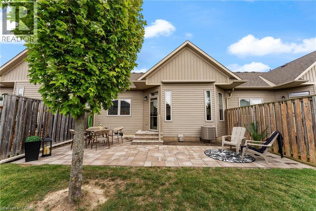 21 FINTON Lane, Binbrook, Ontario, L0R1C0 — Photo 18