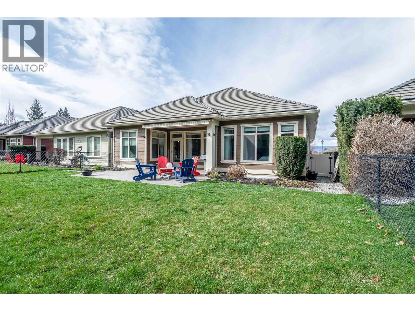 4450 GORDON Drive Unit# 105, Kelowna