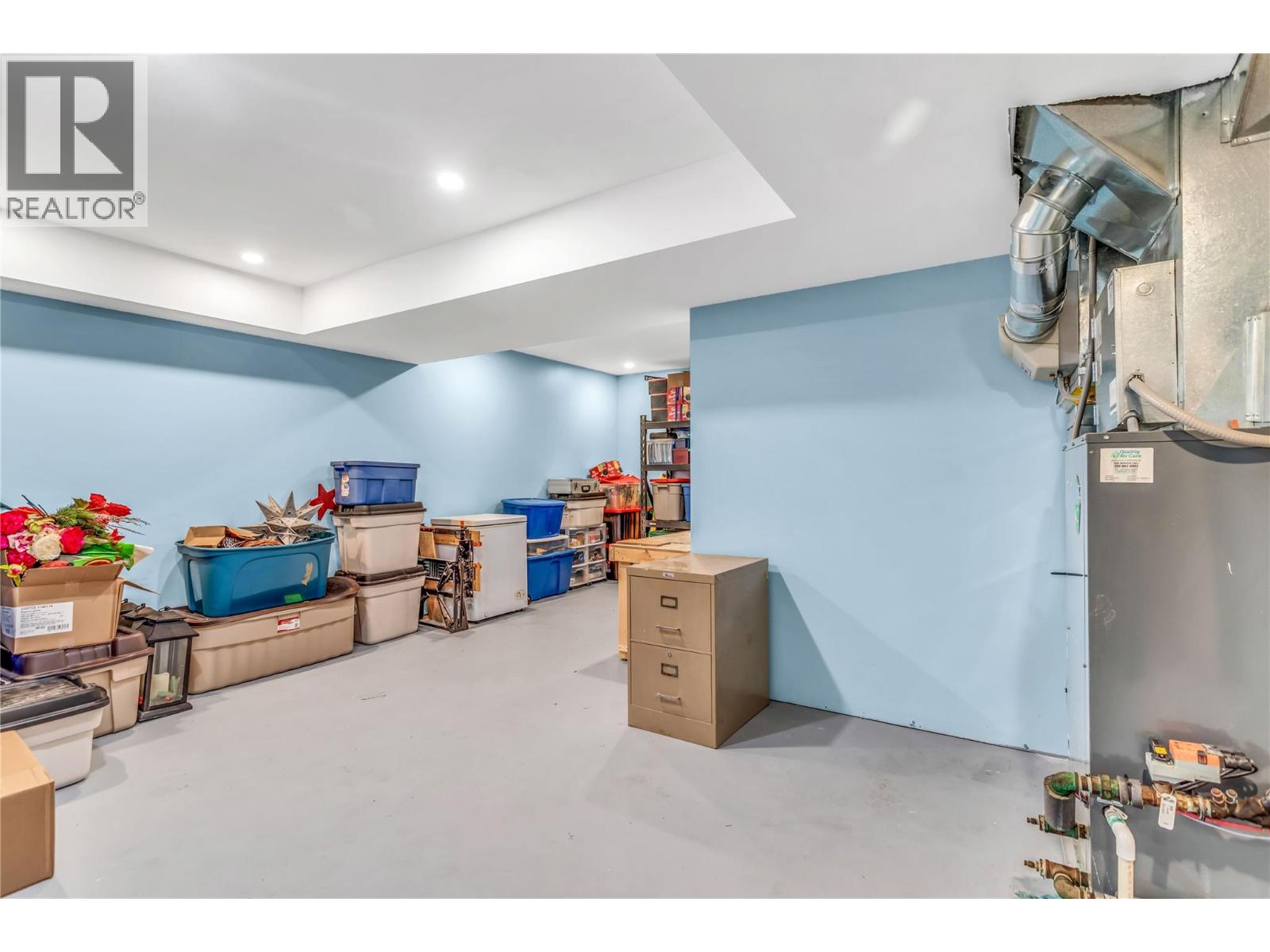 4450 GORDON Drive Unit# 105, Kelowna