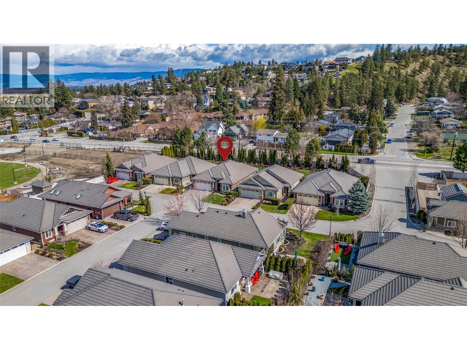 4450 GORDON Drive Unit# 105, Kelowna