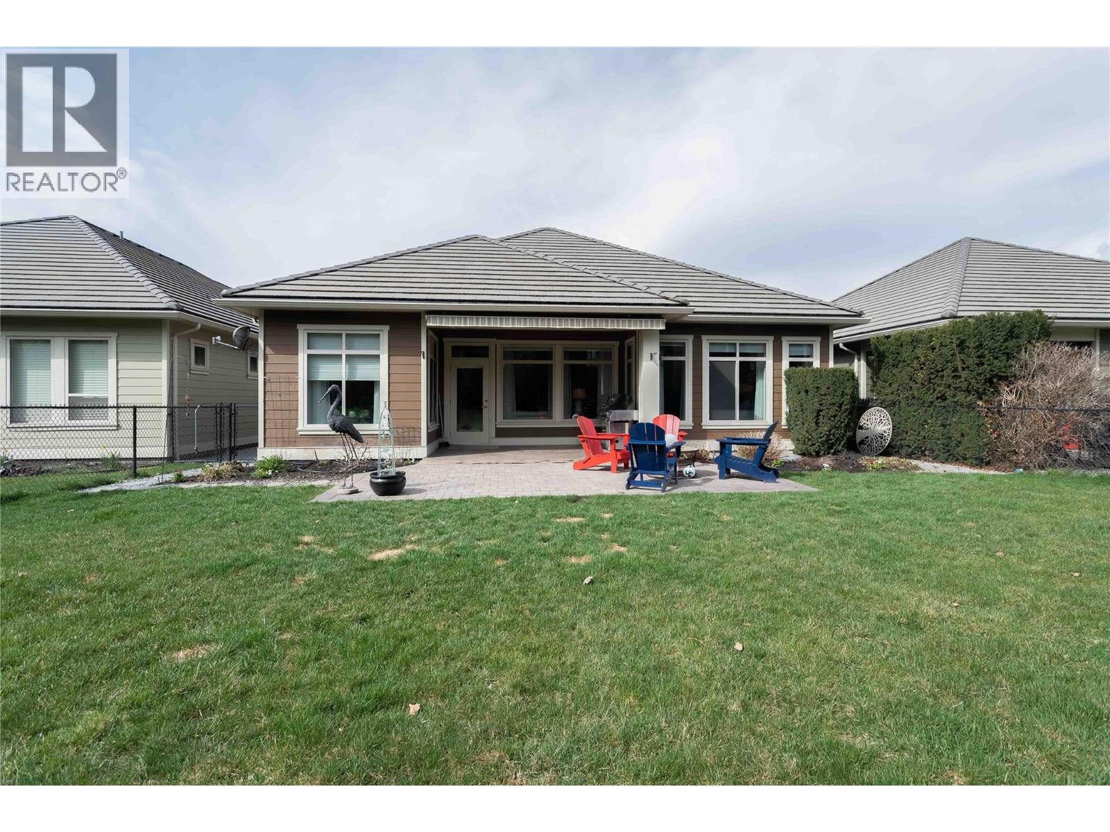 4450 GORDON Drive Unit# 105, Kelowna