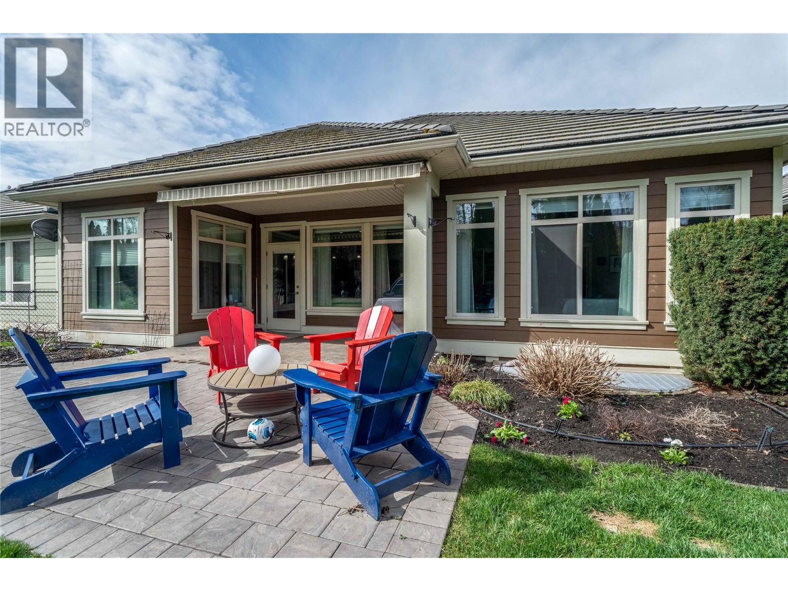 4450 GORDON Drive Unit# 105, Kelowna