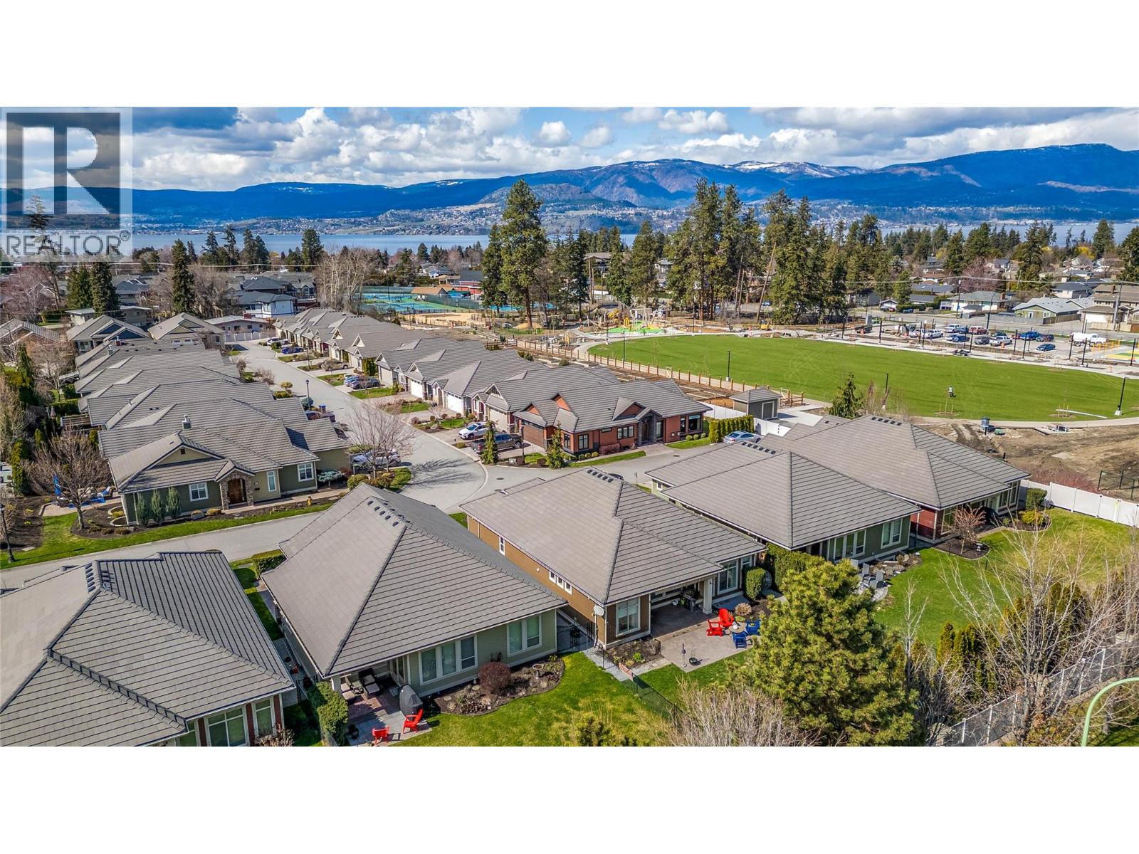 4450 GORDON Drive Unit# 105, Kelowna