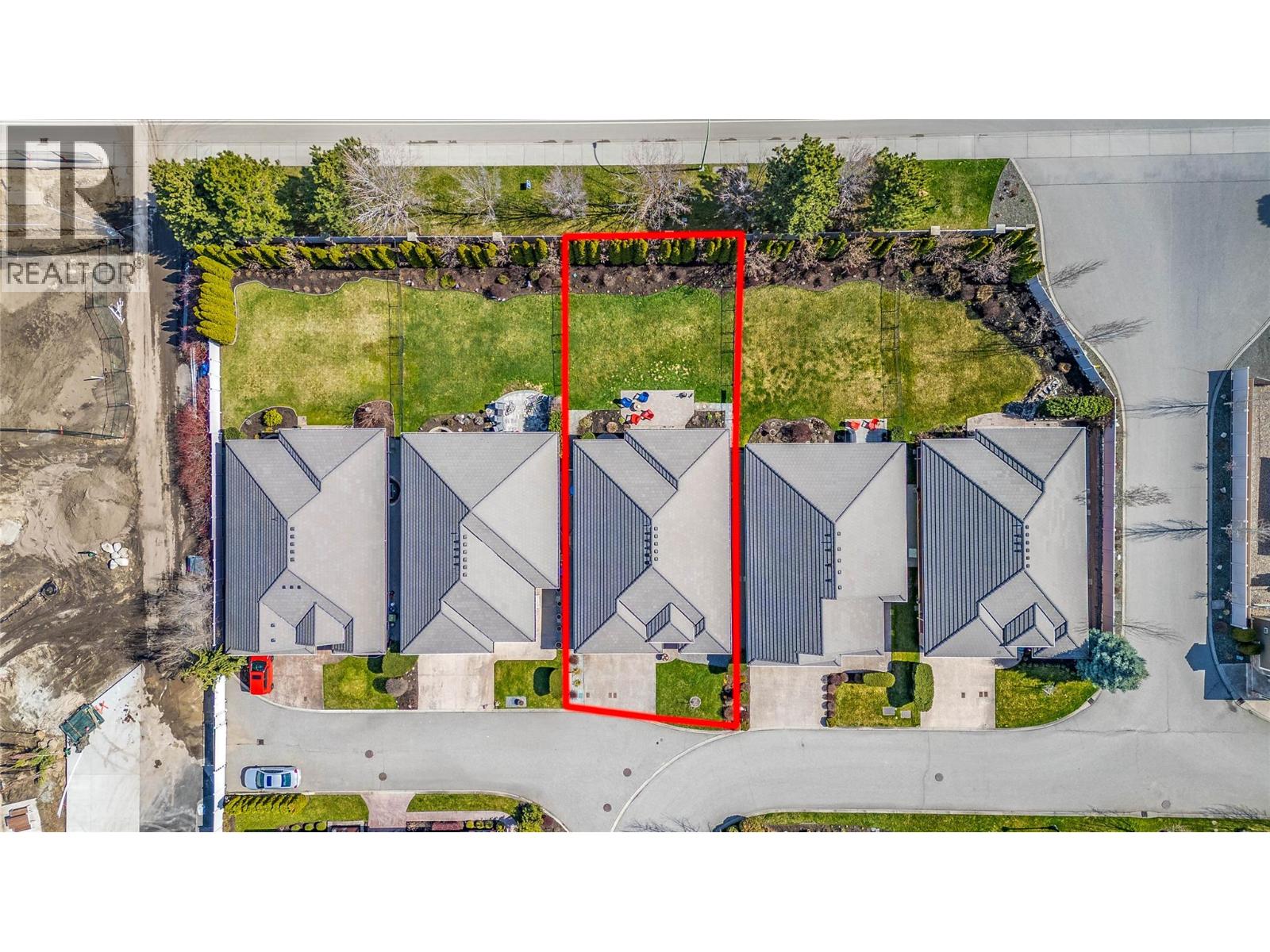 4450 GORDON Drive Unit# 105, Kelowna