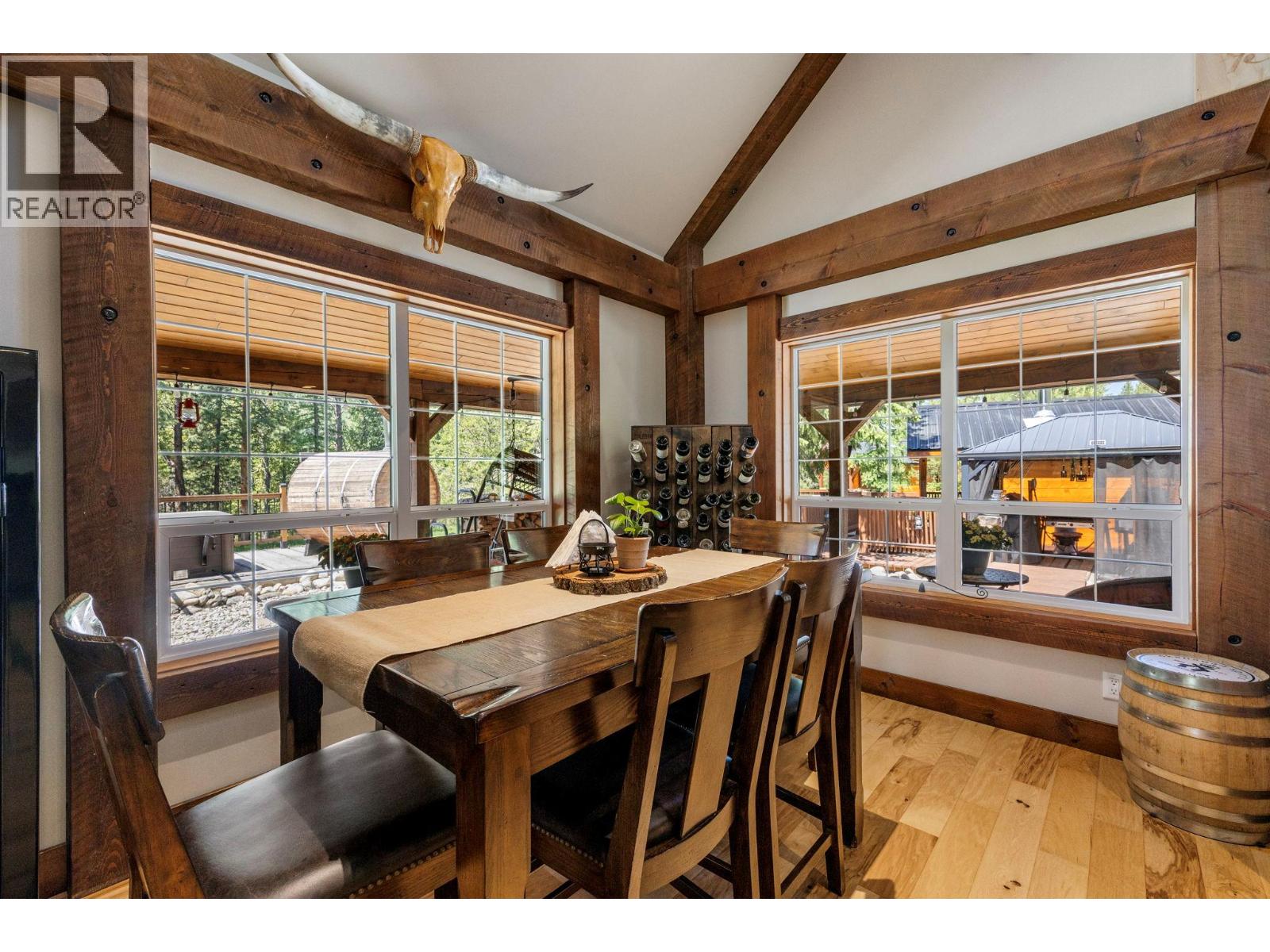 6241 33 Highway, Carmi