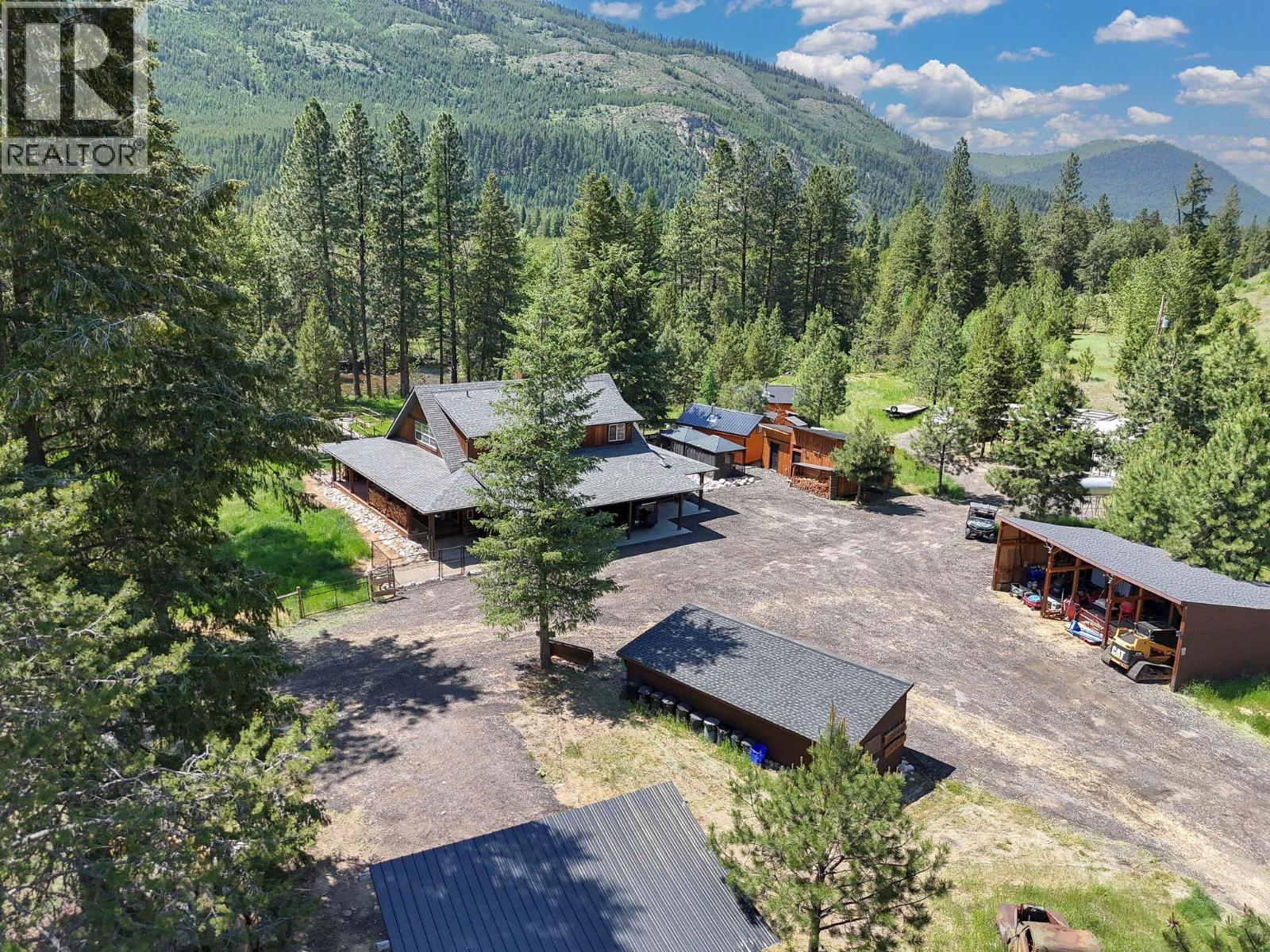 6241 33 Highway - 82