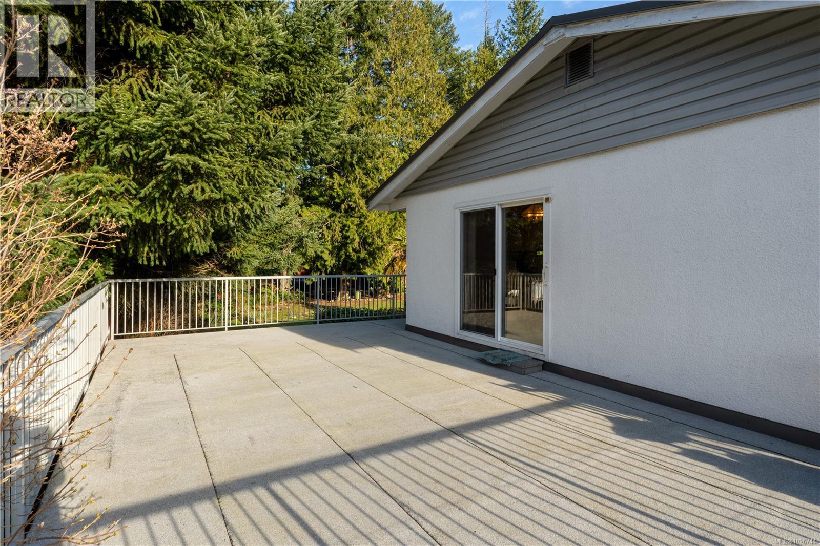 5640 Arnhem Terr, Nanaimo