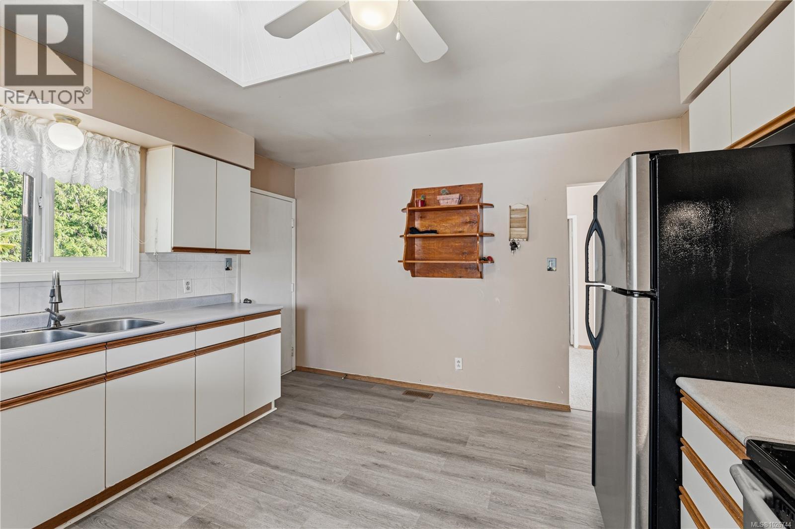 5640 Arnhem Terr, Nanaimo