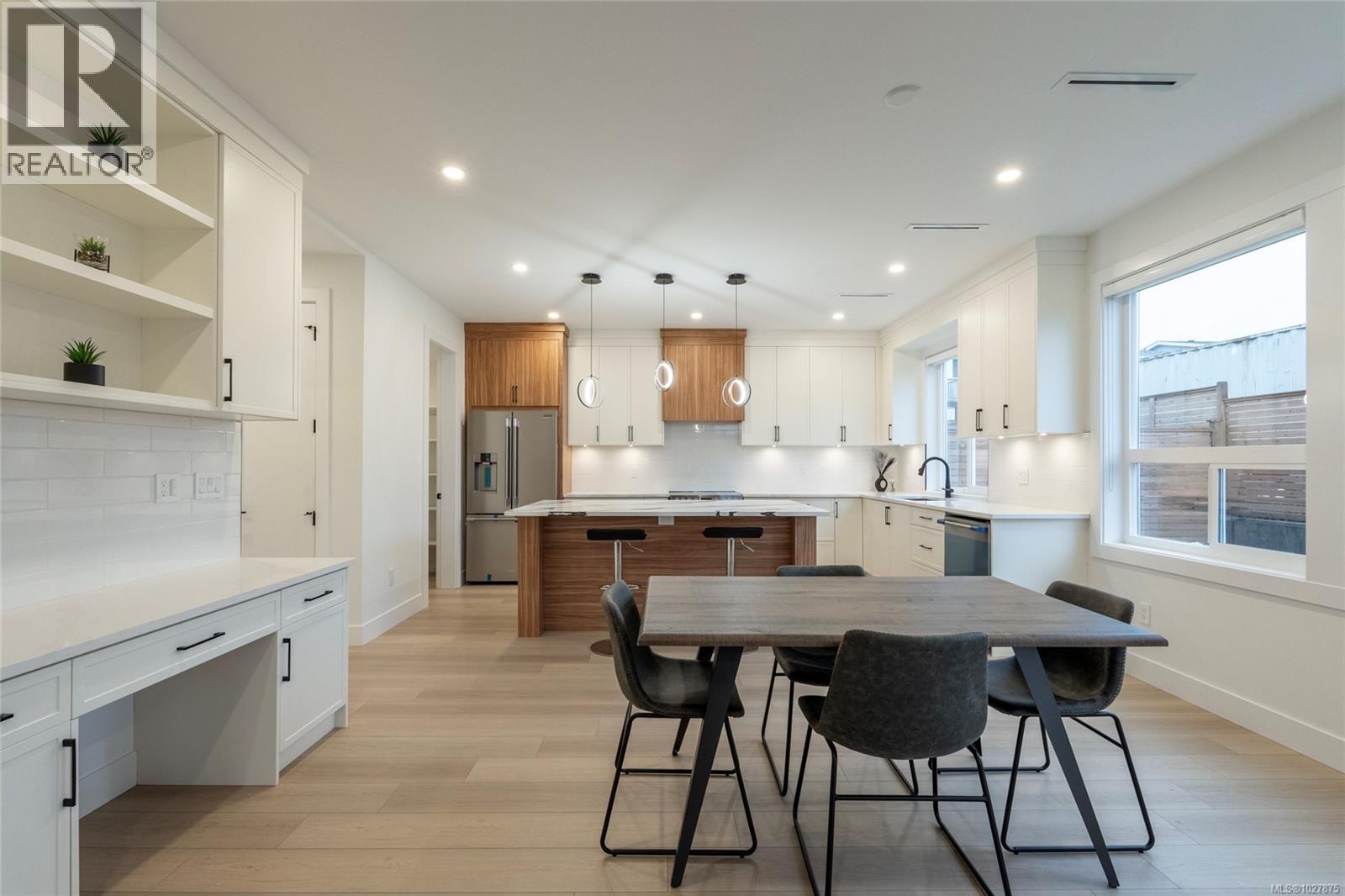 2346 SWALLOW PL - 10