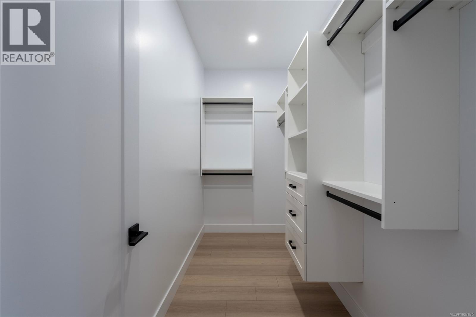 2346 SWALLOW PL - 19