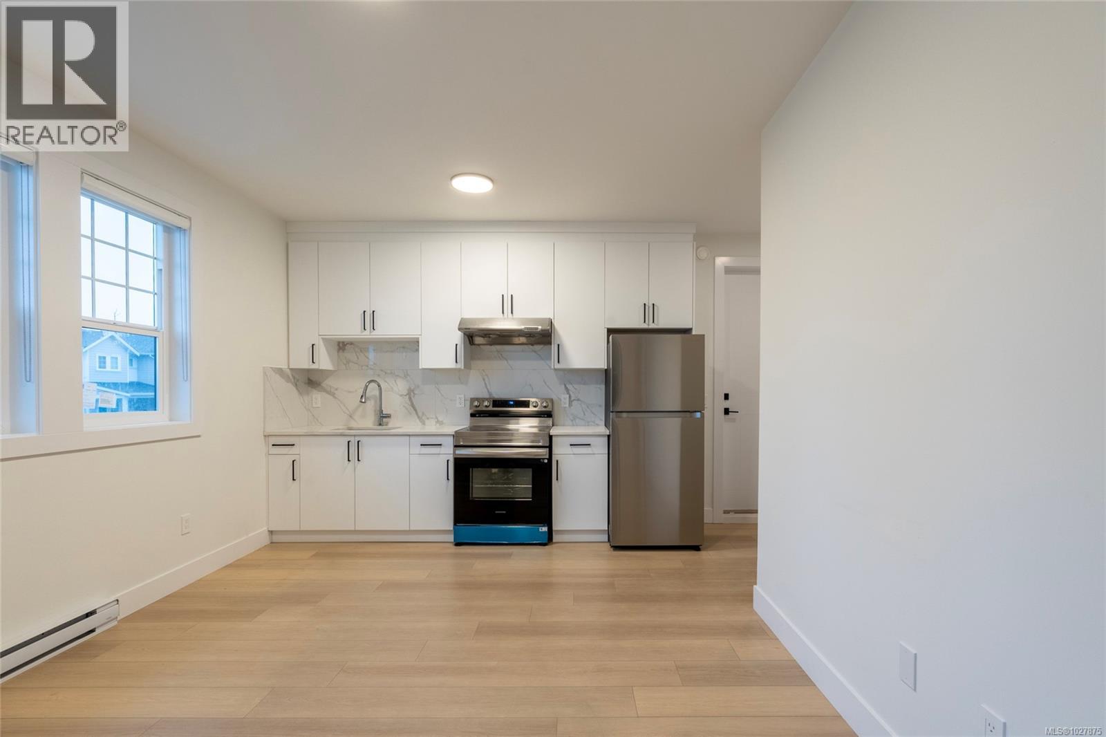 2346 SWALLOW PL - 24