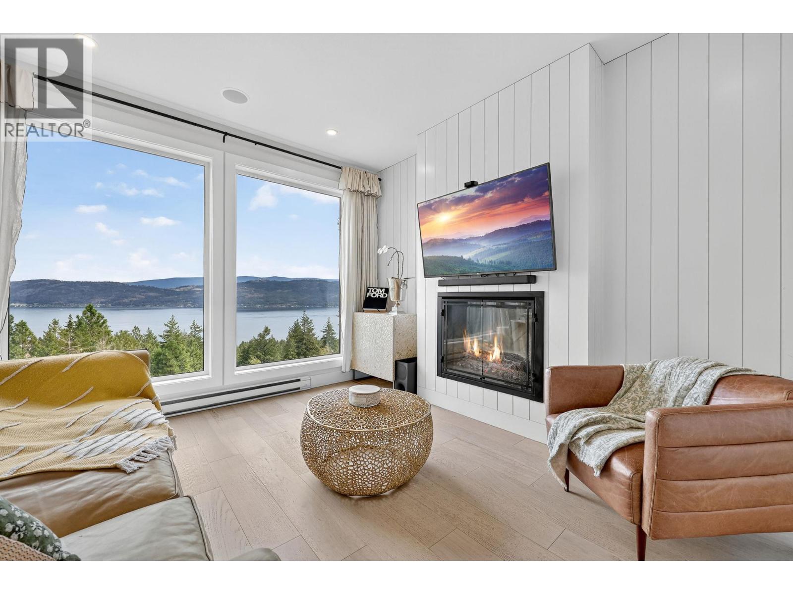 10 Valley Drive, Vernon