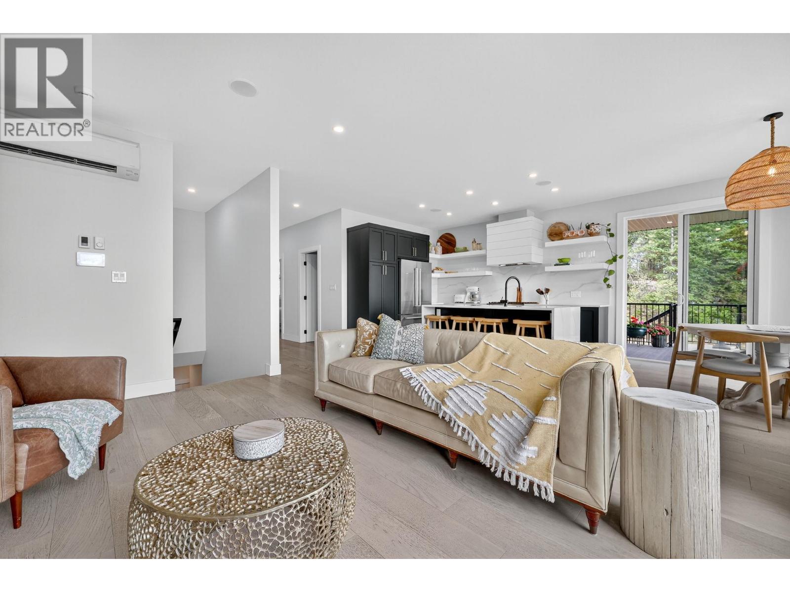 10 Valley Drive, Vernon