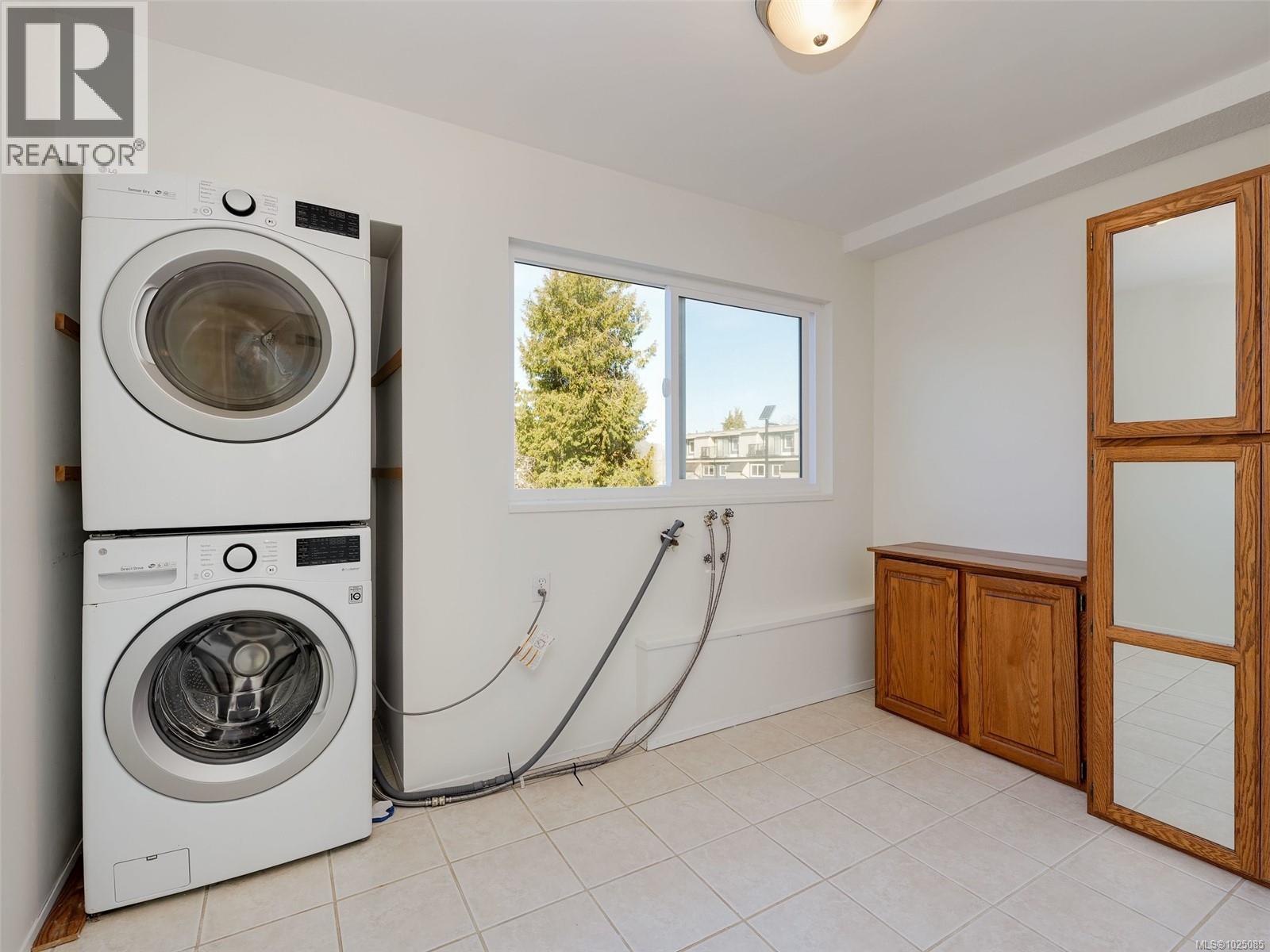 4 48 Montreal St, Victoria