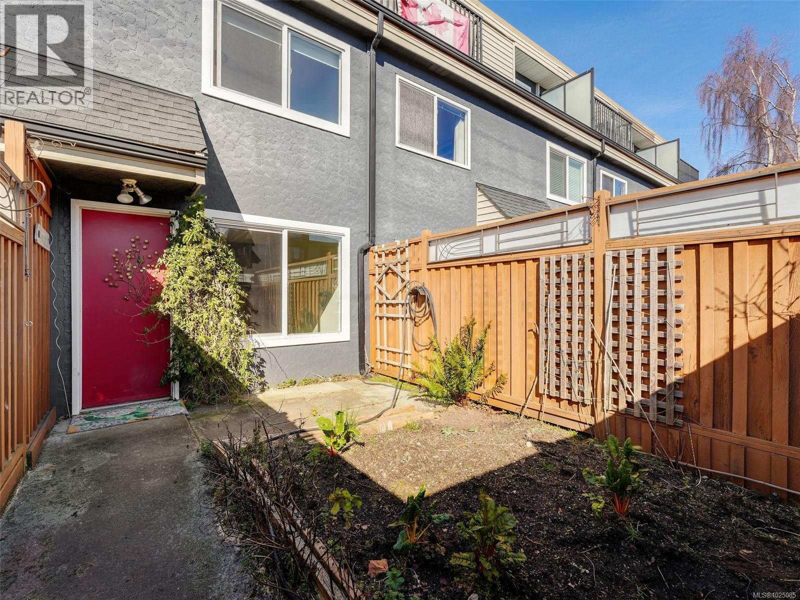 4 48 Montreal St, Victoria