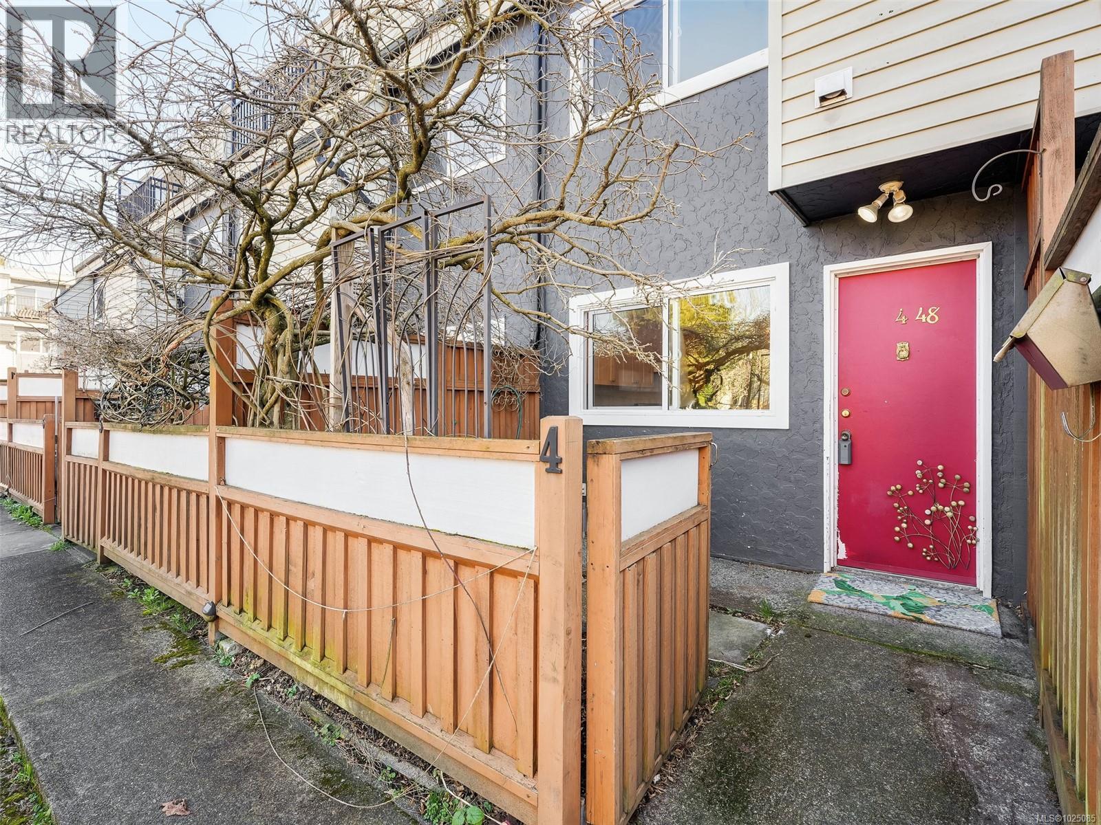 4 48 Montreal St, Victoria