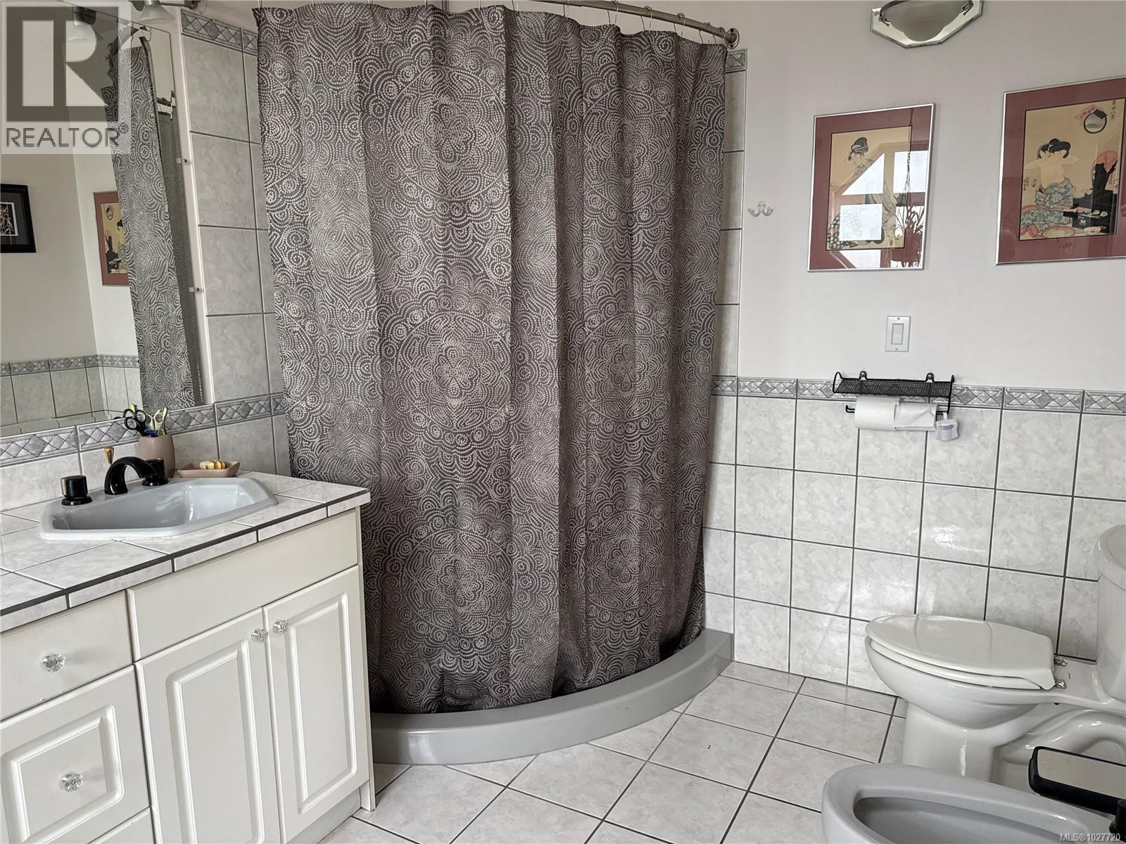 7640 Eagle Cres W - 20