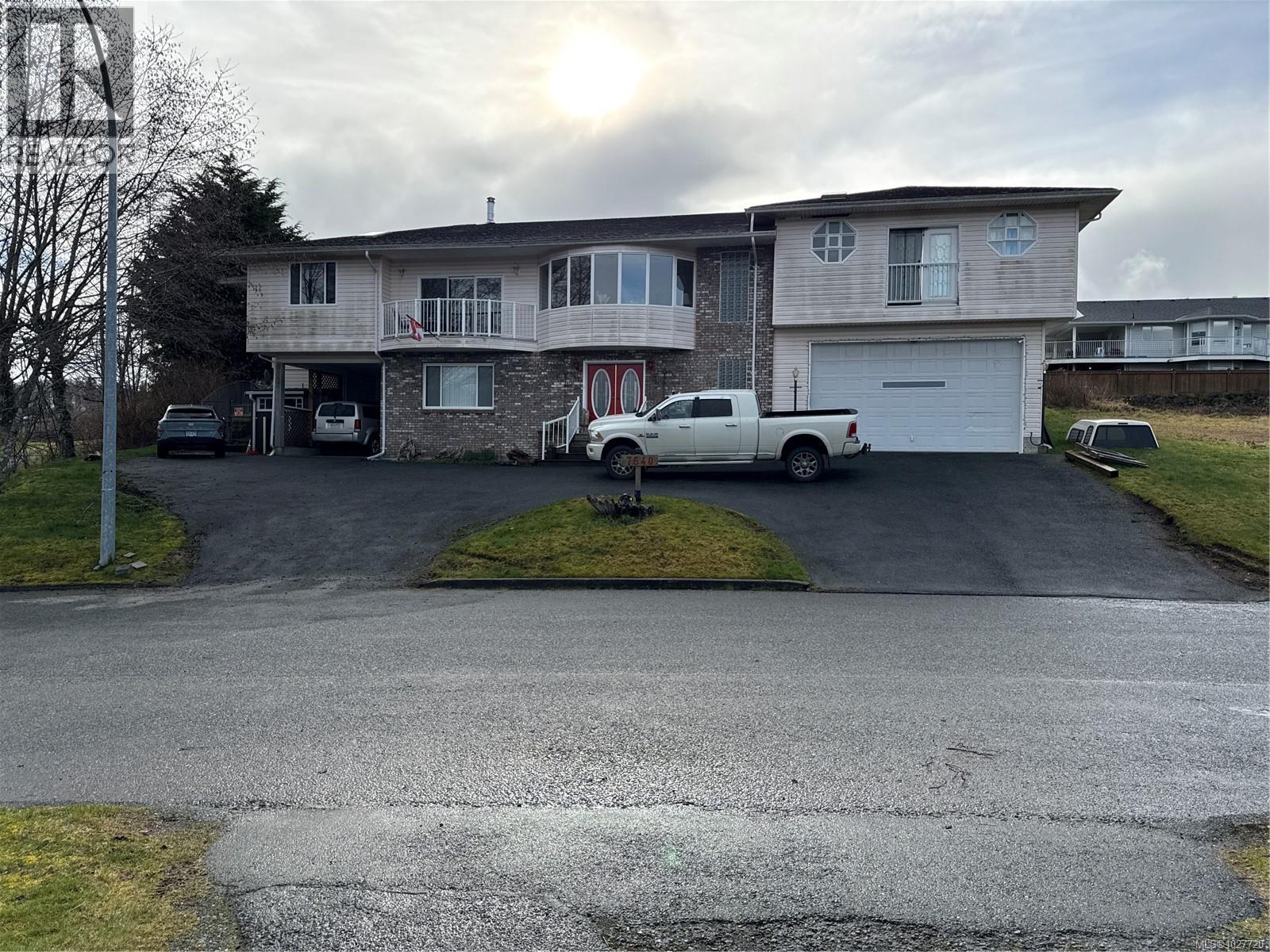 7640 Eagle Cres W - 1