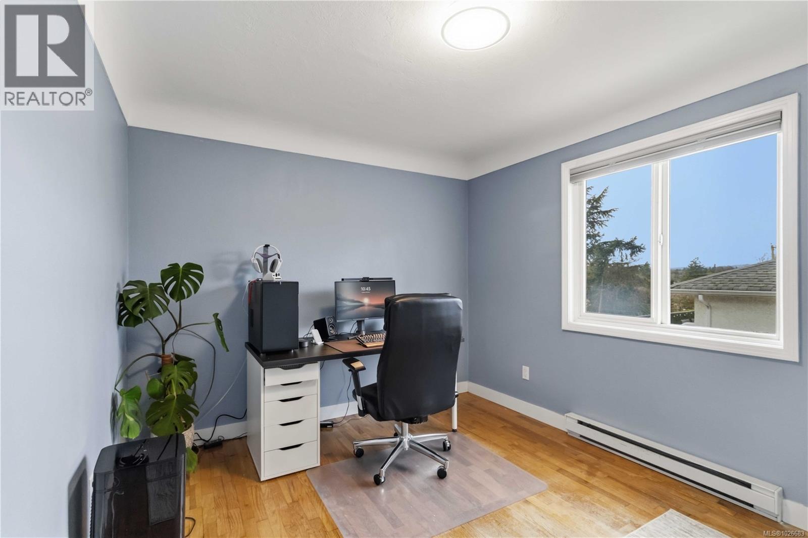  931 McKenzie Avenue, Saanich