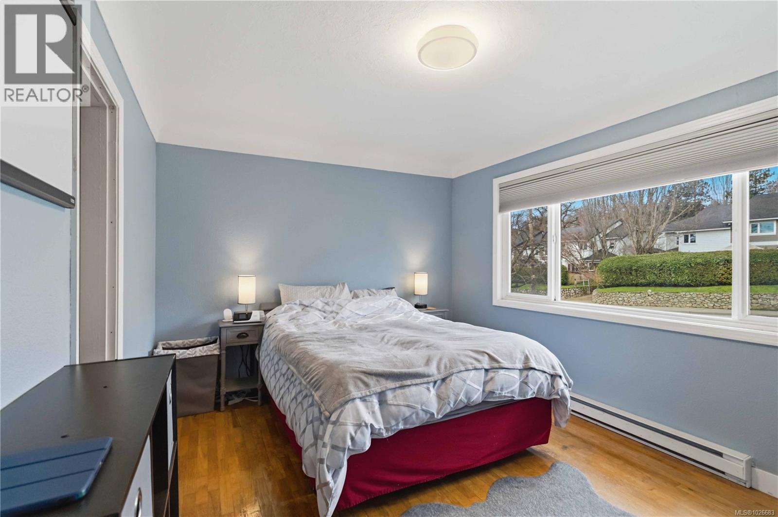  931 McKenzie Avenue, Saanich