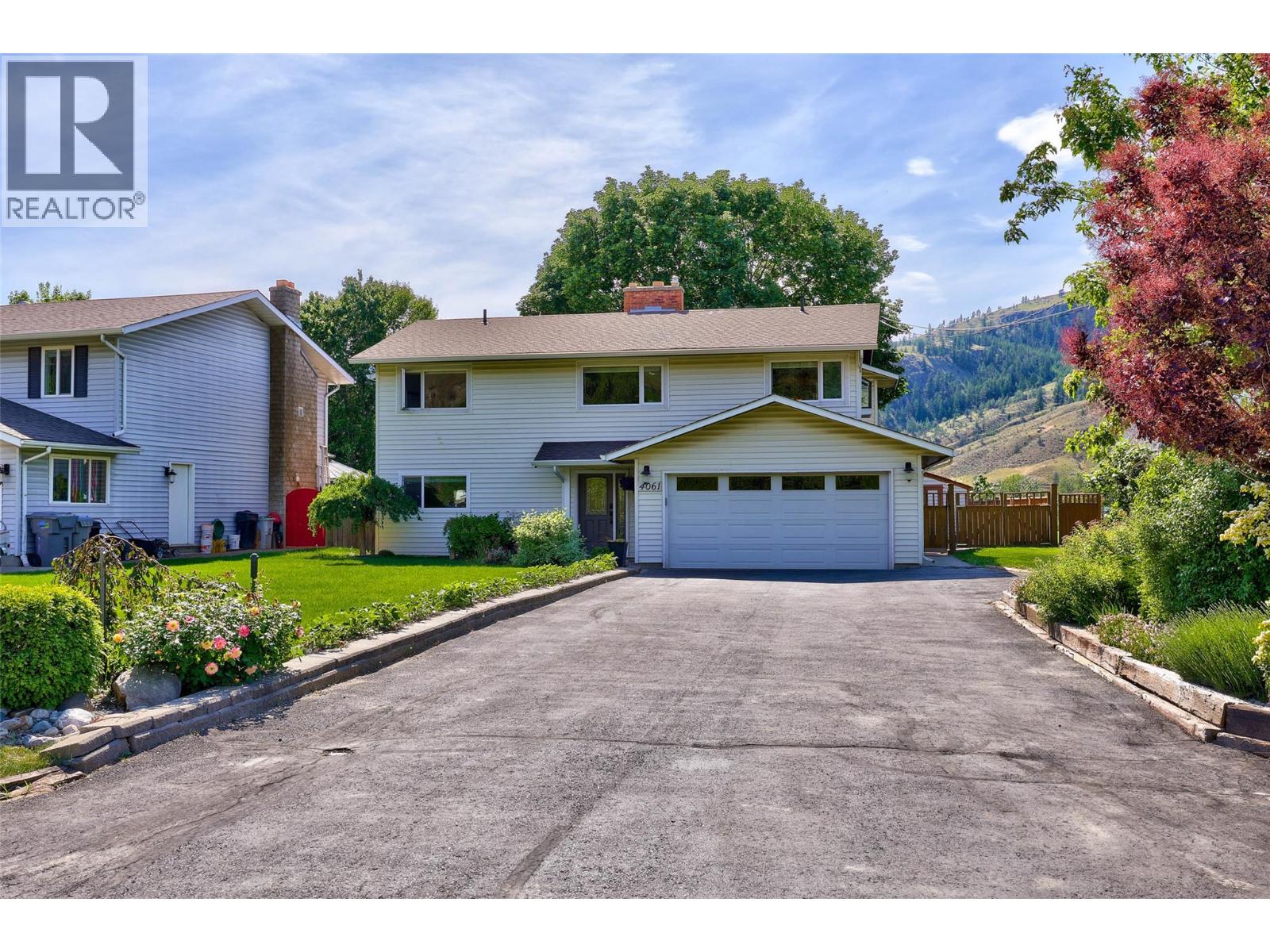 4061 DAVIE Road - 1