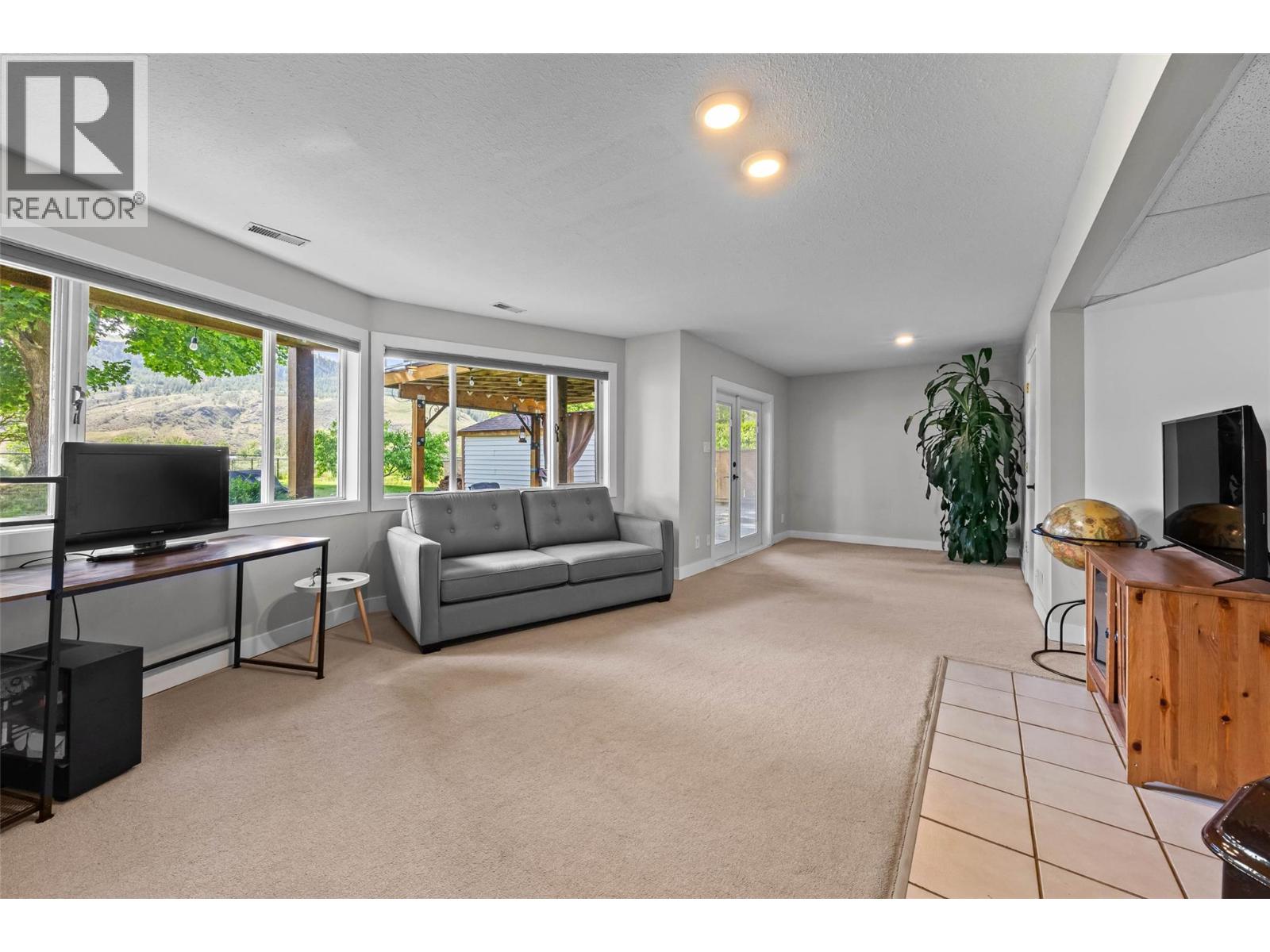 4061 DAVIE Road, Kamloops