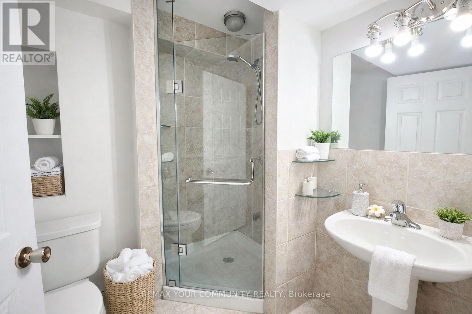 Single Family House for Sale in  CHAYA SARA GARDENS Vaughan (Patterson) 