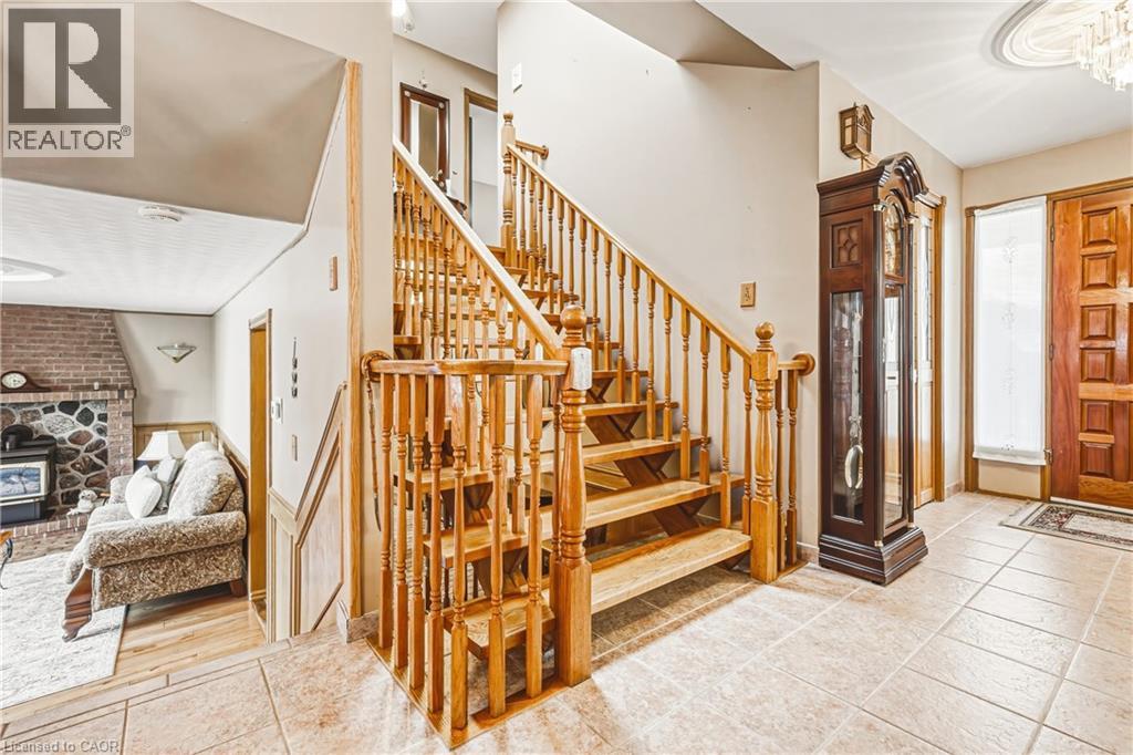 53 GLOVER Road - 28