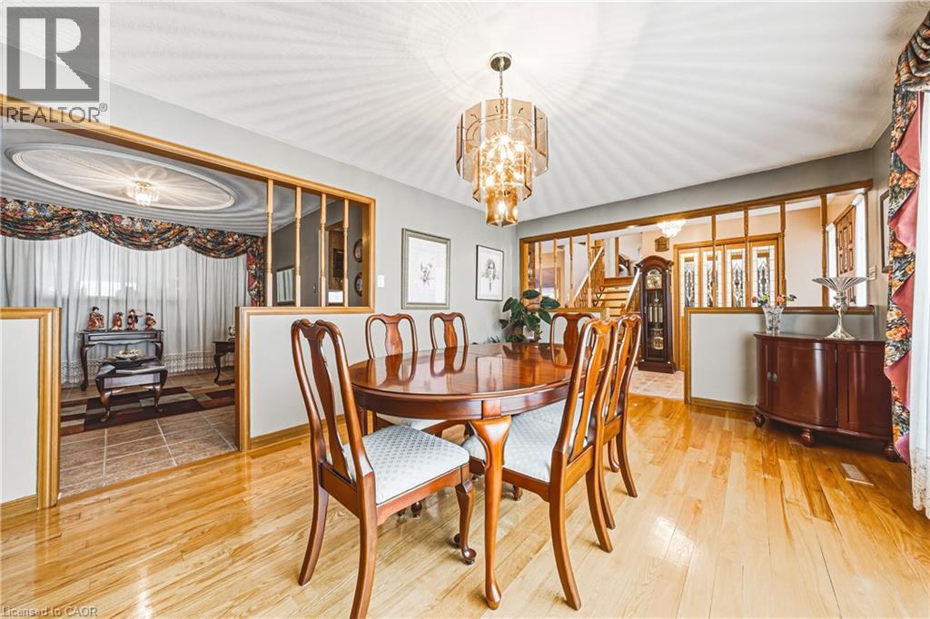 53 GLOVER Road - 12