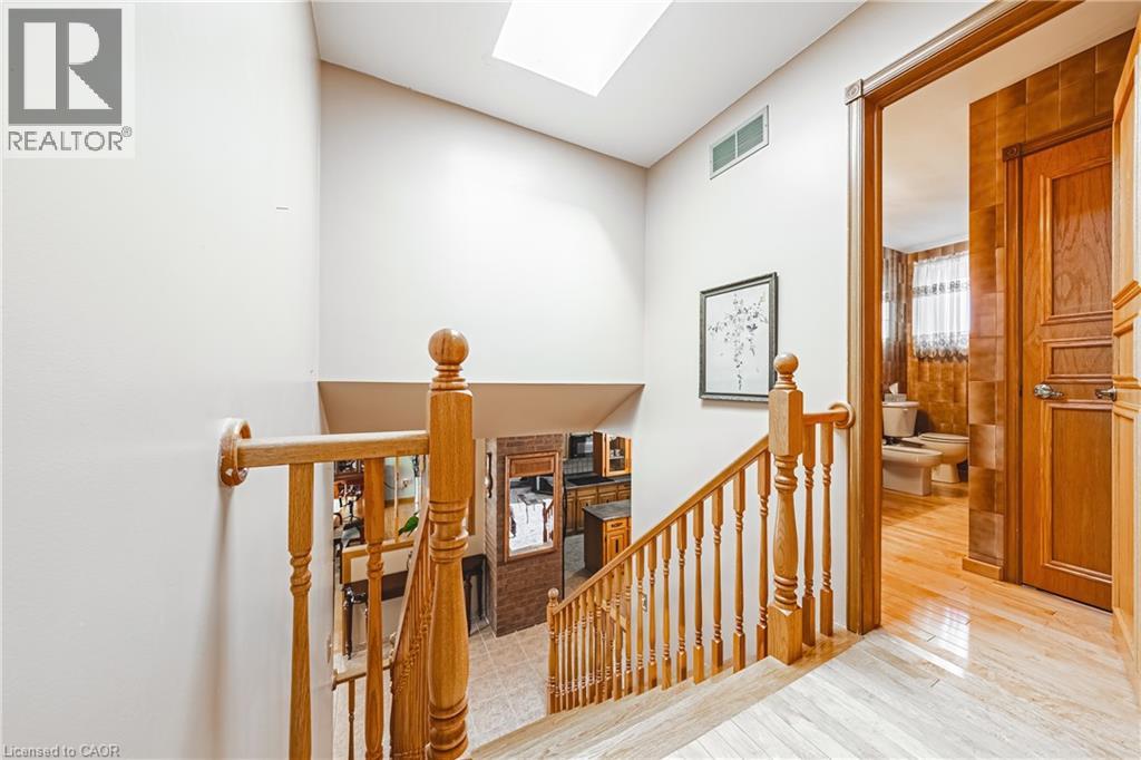 53 GLOVER Road - 29
