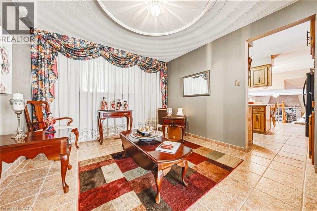 53 GLOVER Road - 15
