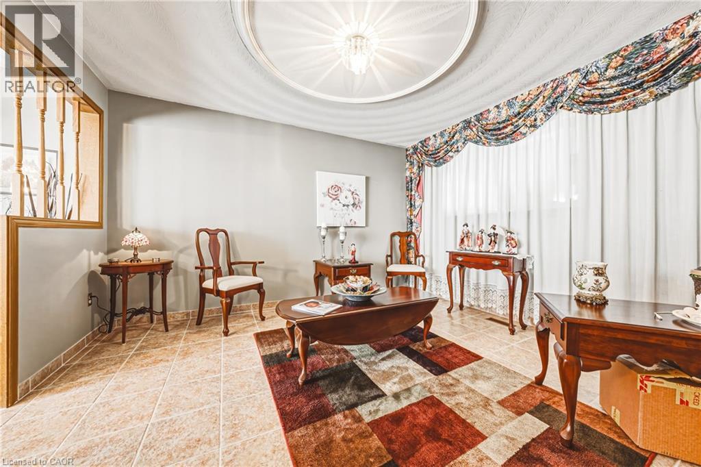 53 GLOVER Road - 14