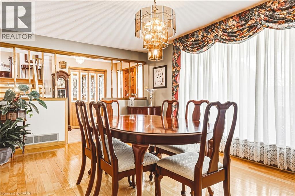 53 GLOVER Road - 13