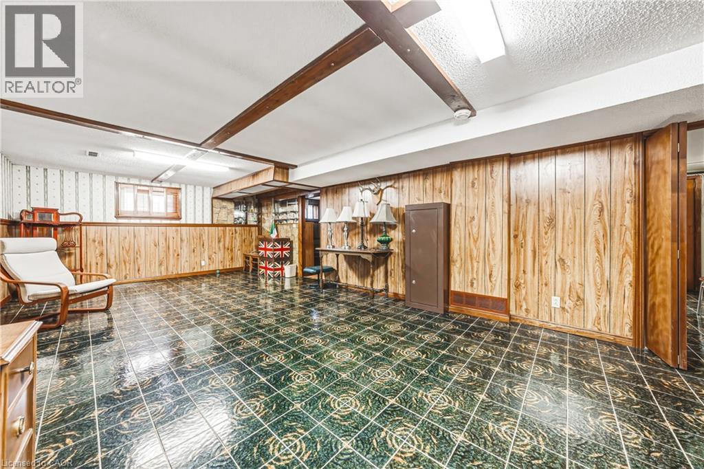 53 GLOVER Road - 40