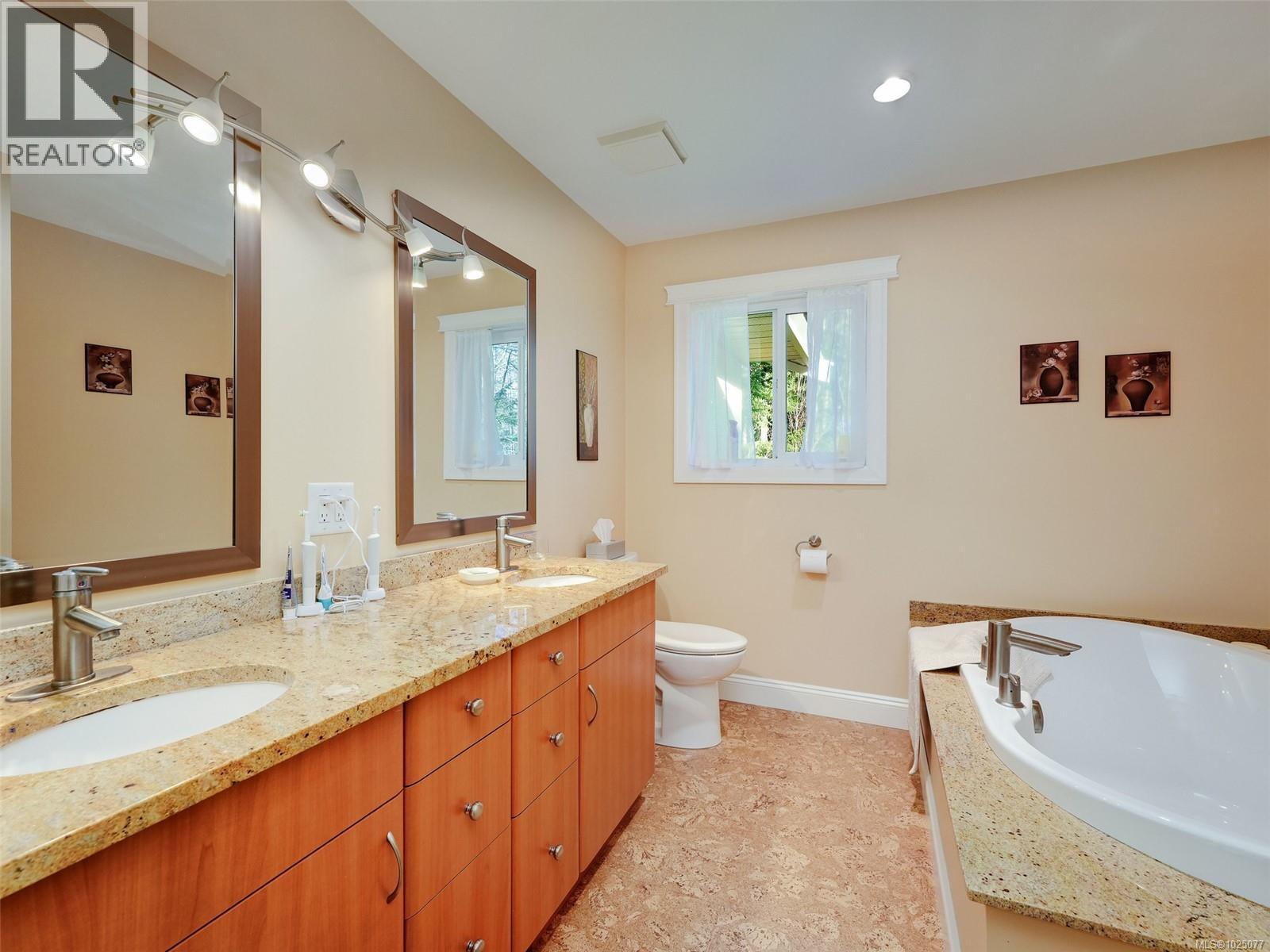 #E 3888 DUKE RD W - 13