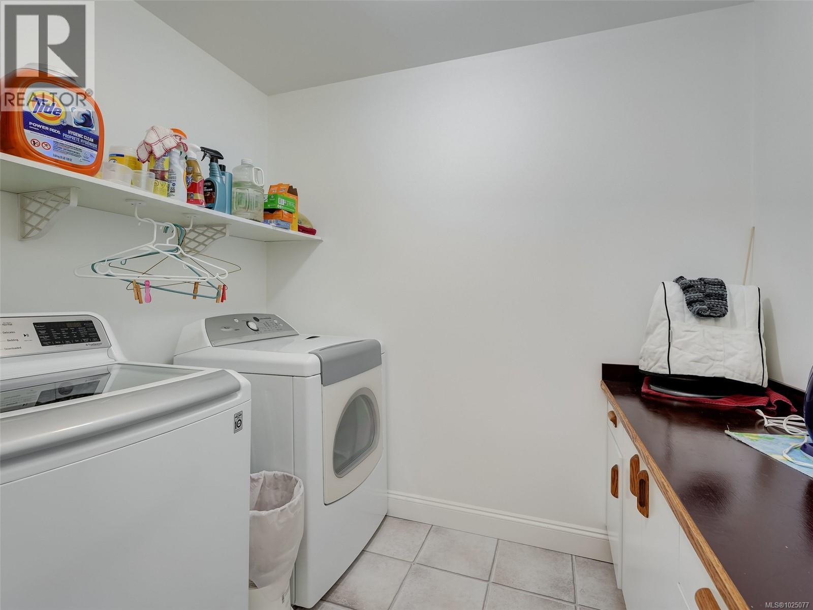 #E 3888 DUKE RD W - 22