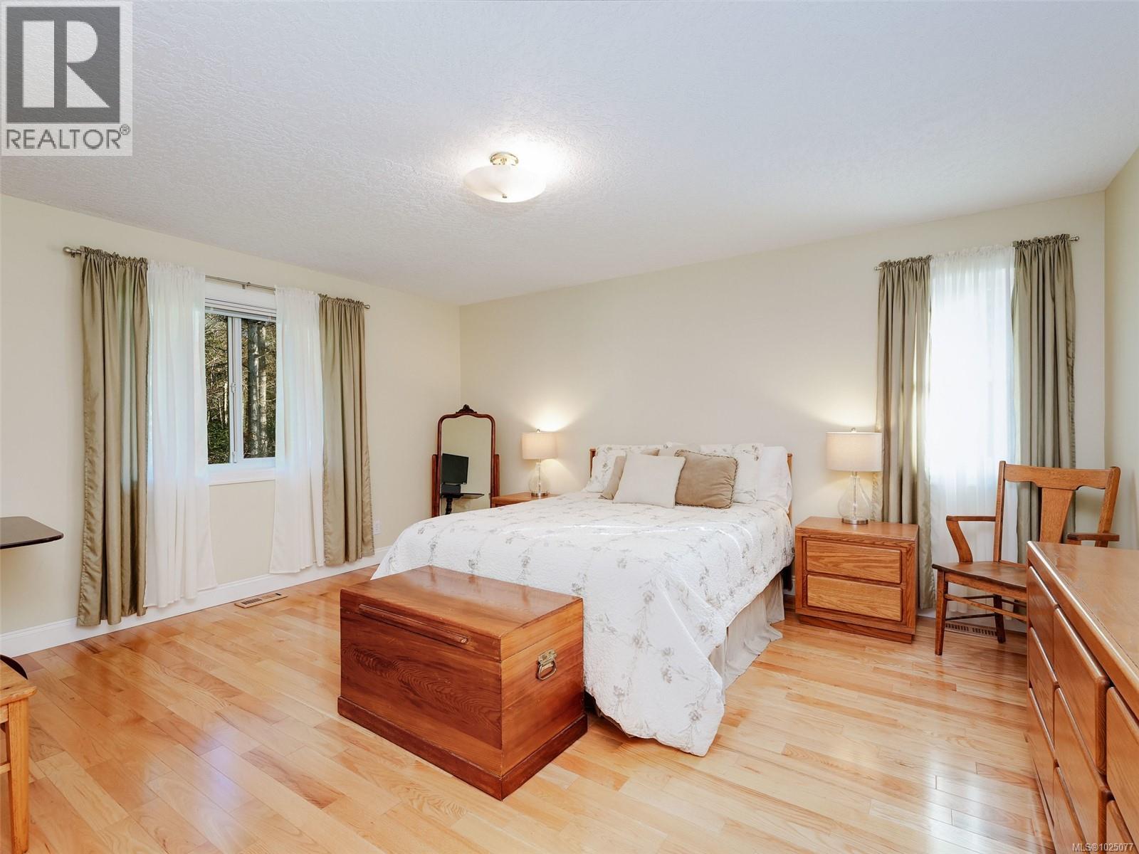 #E 3888 DUKE RD W - 12